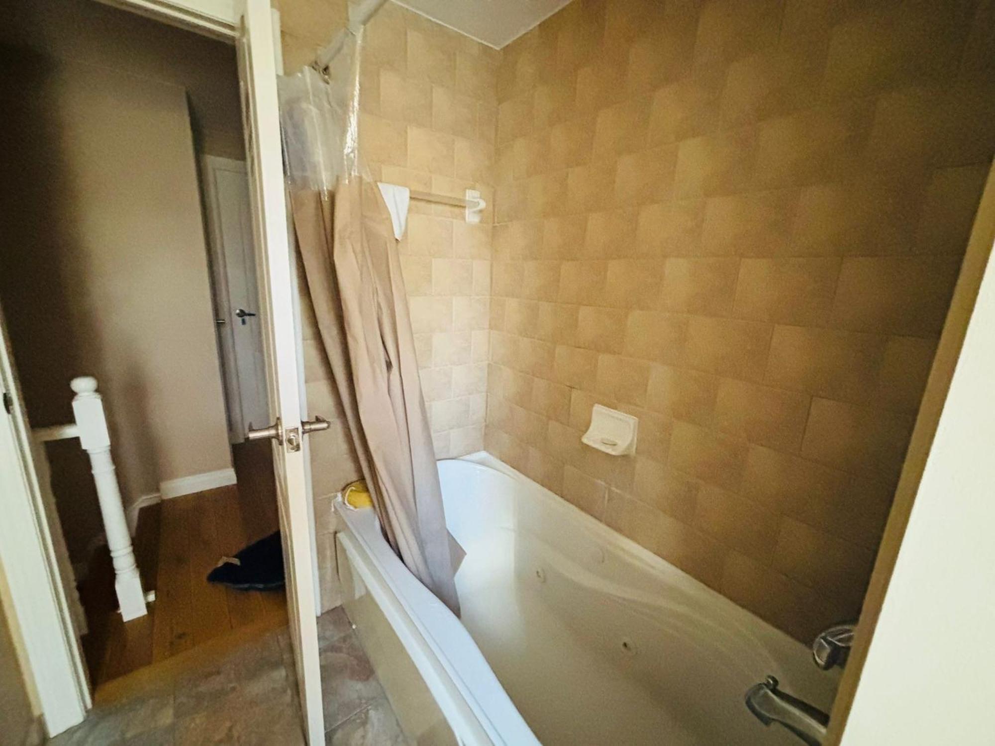 Room With Private Patio Next To Toronto Airport Mississauga Extérieur photo